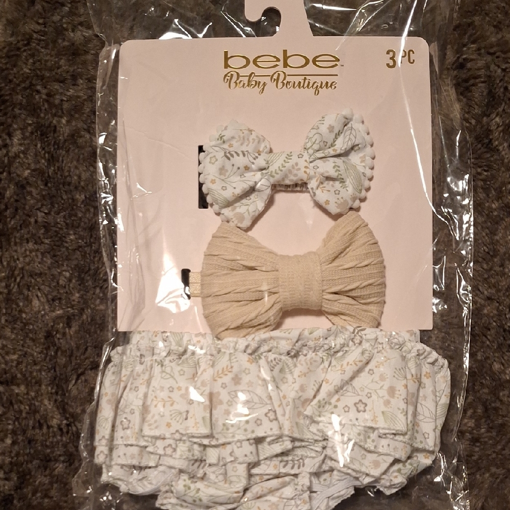 Bebe Baby Boutique Cream Bow Set